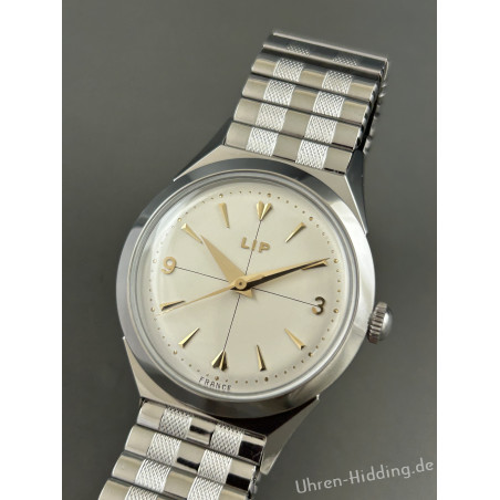 Lip wrist-watch